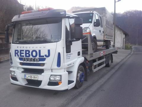 Avtovleka Rebolj